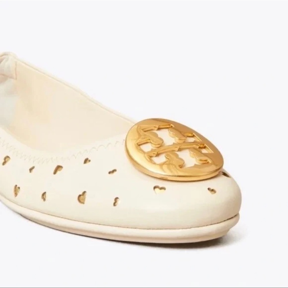 Tory Burch Minnie Heart Ballet Flats
Size 7.5 NEW! - Picture 3 of 8